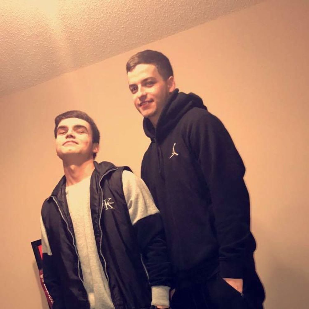 Meet your Posher, Clay